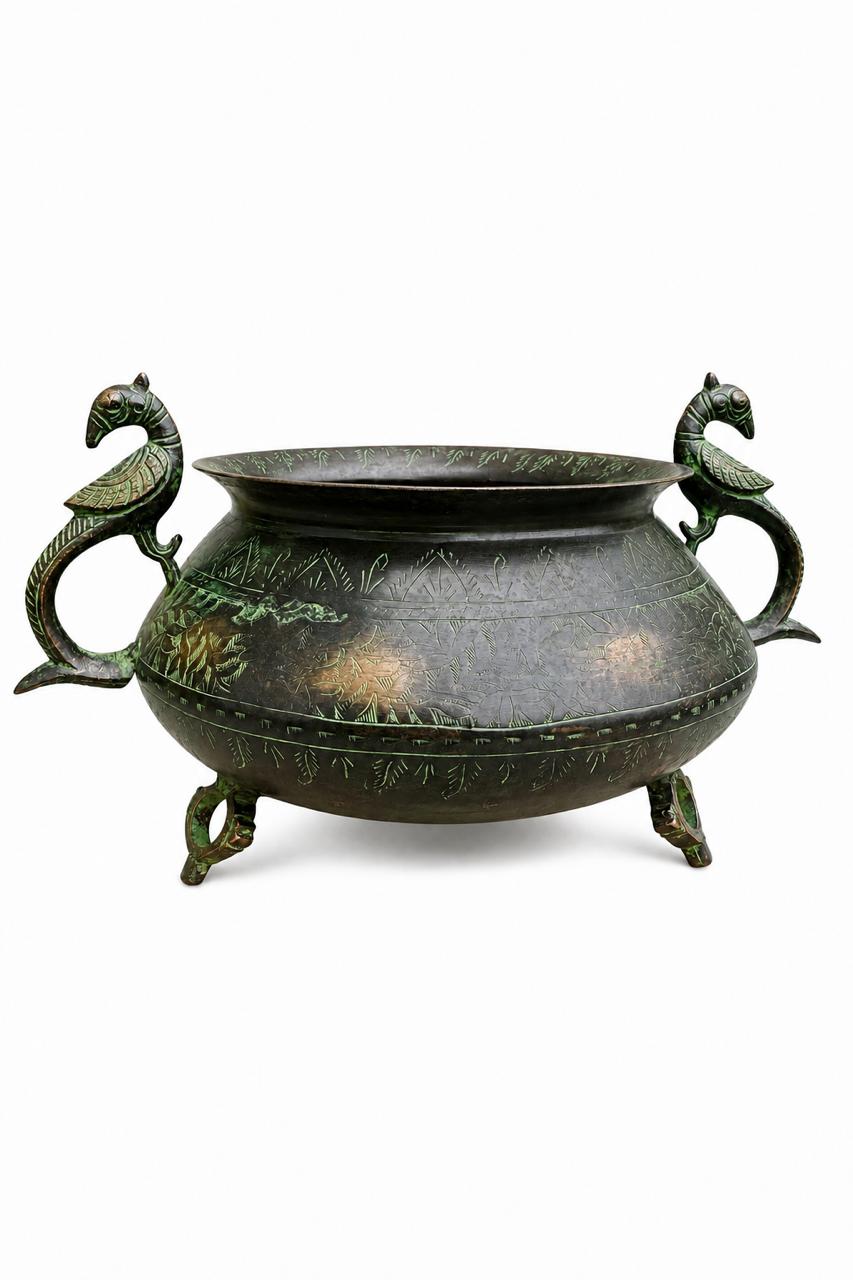 Peacock Handle Brass Heritage Pot